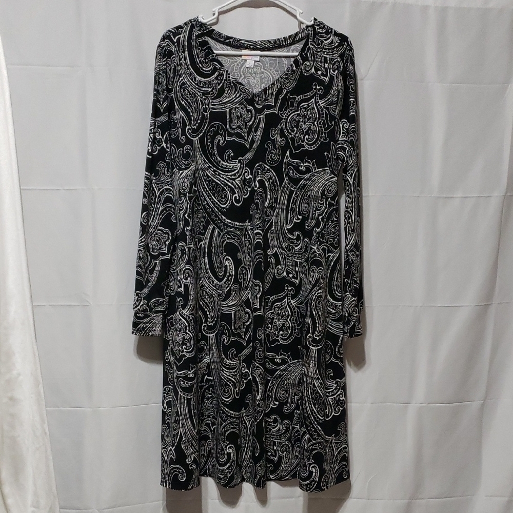 LuLaRoe Emily Pocket Long-Sleeve Dress Featuring a Black and White Paisley Print